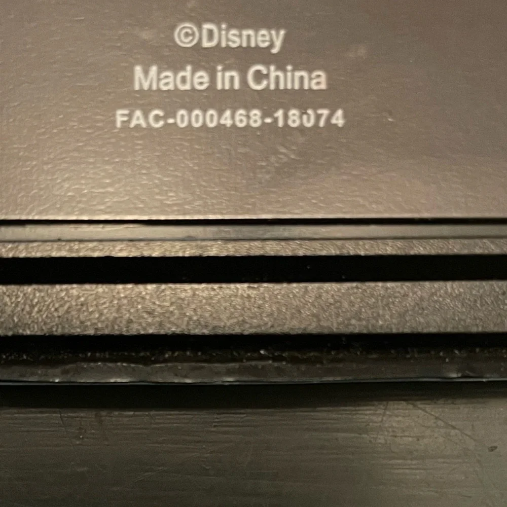 Disney Walt Disney World Mickey and Minnie Black Red Magnetic Photo Frame